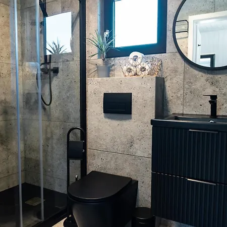 Uroczysko Nad Sauna & Balia بيت للعطل *